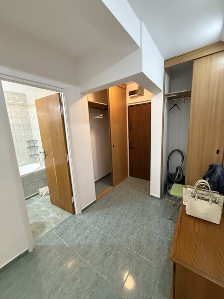 Drumul Taberei, Plazza, str. Valea Florilor